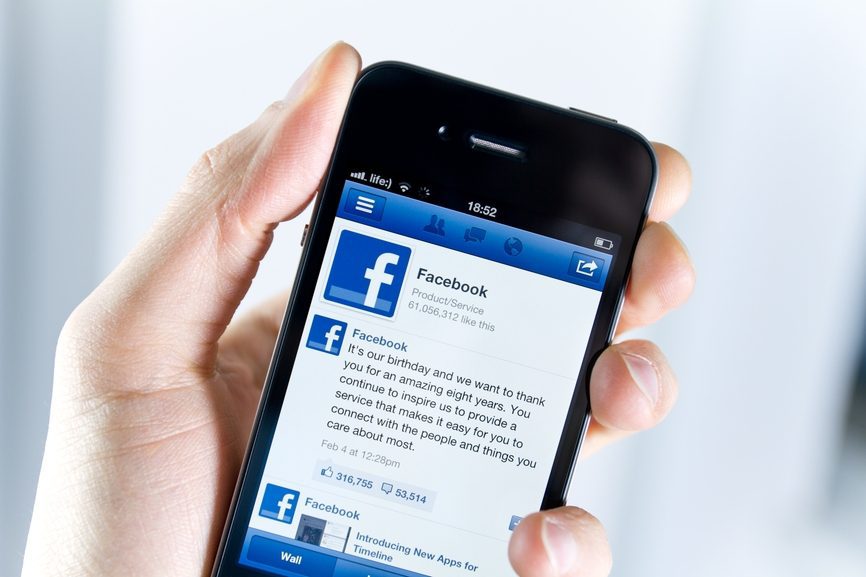 facebook-smartphone